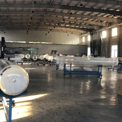 أنبوب زجاجي كوارتز مقاوم لدرجات الحرارة العالية ومقاوم للتآكل بقطر كبير للتطبيقات الكهروضوئية