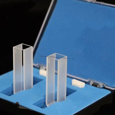 تُستخدم خلايا الكوارتز المقاومة للتآكل وذات الشفافية العالية في مقاييس الطيف الضوئي ومقاييس الطيف