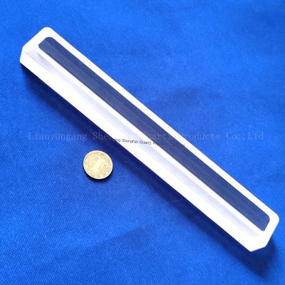 لوح زجاج كوارتز عالي الشفافية بنسبة 92% لنفاذية الضوء مع درجة حرارة تشغيل 1100 درجة مئوية ونقاء 99.99% SiO2