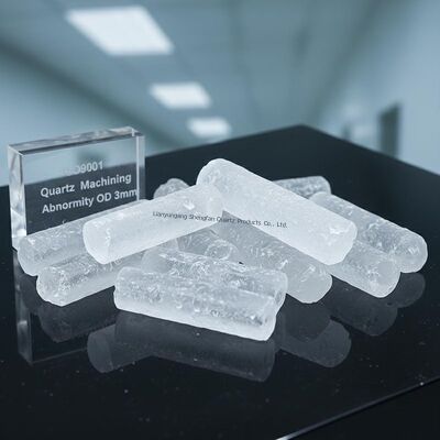 أنبوب زجاجي كوارتز مقاوم لدرجات الحرارة العالية بقطر خارجي 3 مم حاصل على شهادة ISO9001 مع نفاذية ضوء عالية