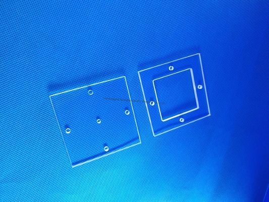 لوحة زجاجية الكوارتز المخصصة لوحة زجاجية الكوارتز لتثبيت أنابيب الاختبار لوحة معالجة الثقوب ذات الحجم القياسي