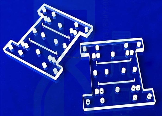 لوحة زجاج كوارتز مخصصة CNC لدرجات الحرارة العالية لآلة المعالجة