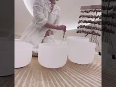 نقدم منتجات الأصوات المهدئة من الكريستال للراحة القصوى لك